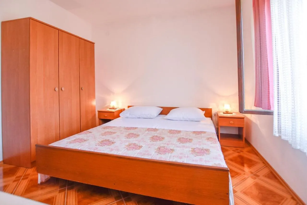 Apartments Marica Sukošan